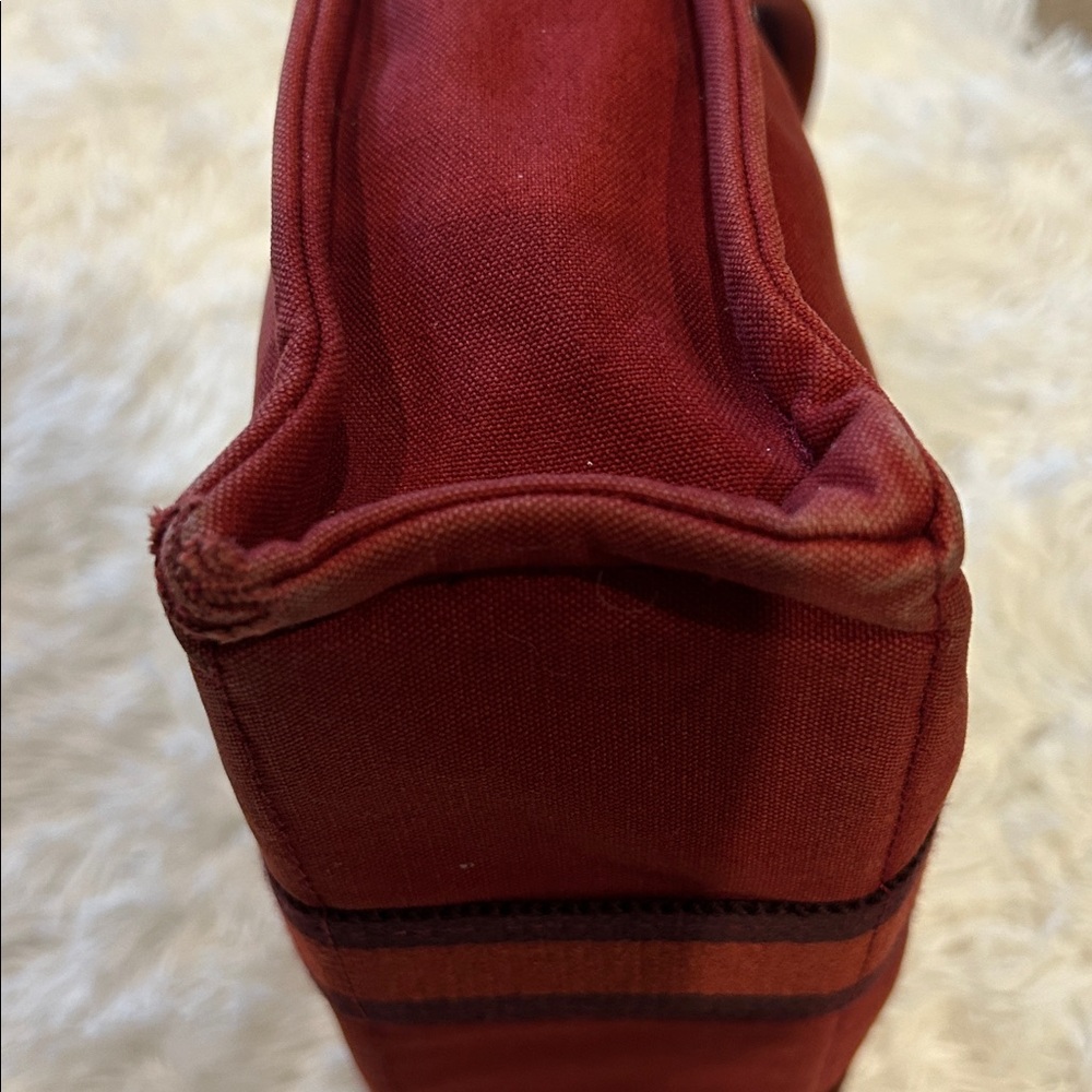 Hermes small tote Dark Red & Brownish Black 
Minor corner wear one corner only - Picture 6 of 12